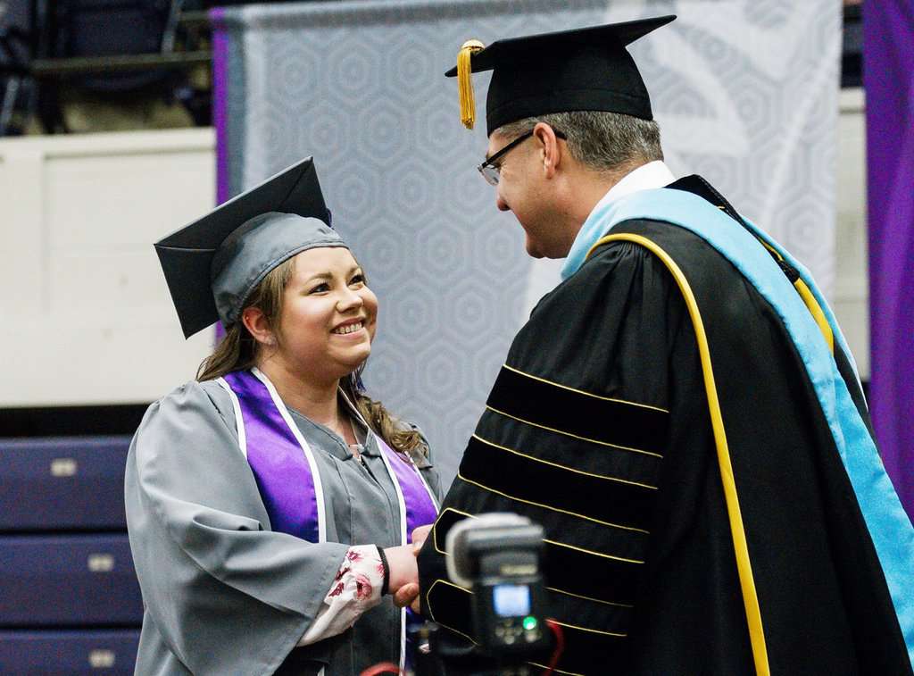 SBU confers degrees upon 204 graduates in winter commencement ceremonies